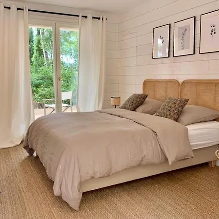 Du Littoral Вилла Гримо