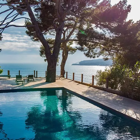 Du Littoral Вилла Гримо